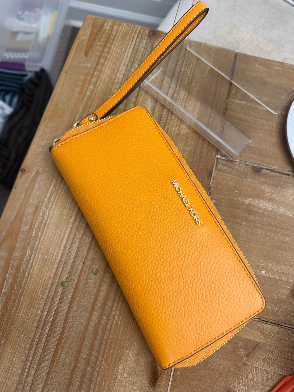 Michael Kors Jet Set Travel - Picture 6 of 6